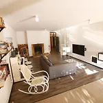 Large 120M Apartment With Garden And Cat Near Zoo