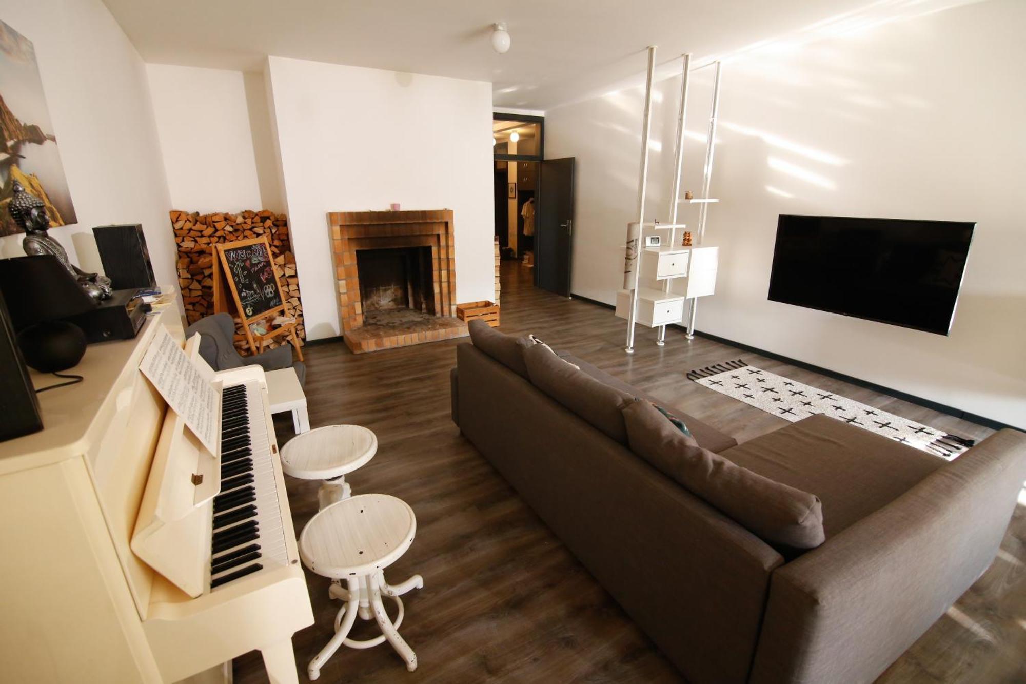 Large 120m With Garden And Cat Near Zoo